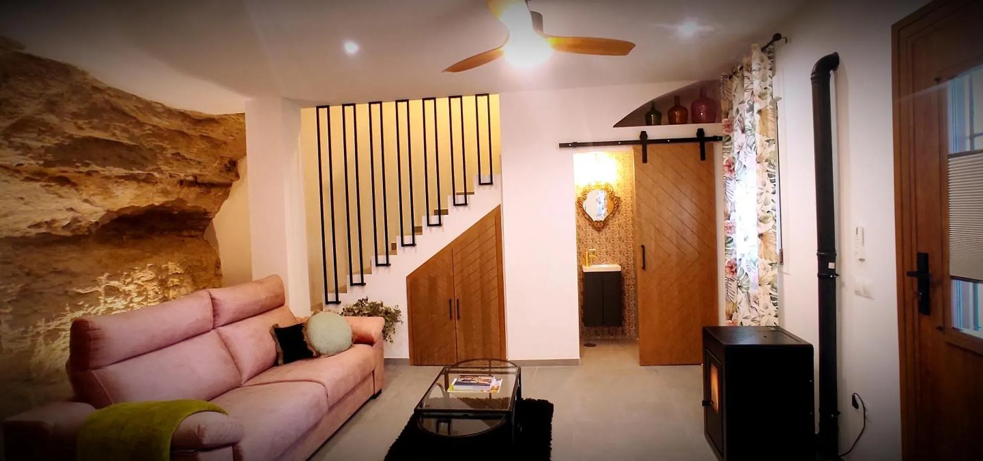 Casa Cueva Las Chicas Del Puente Setenil De Las Bodegas Holiday home