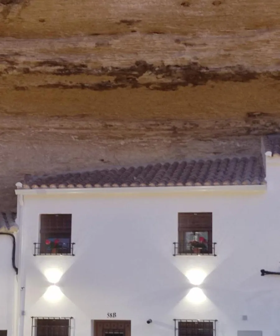 Holiday home Casa Cueva Las Chicas Del Puente Setenil De Las Bodegas Spain